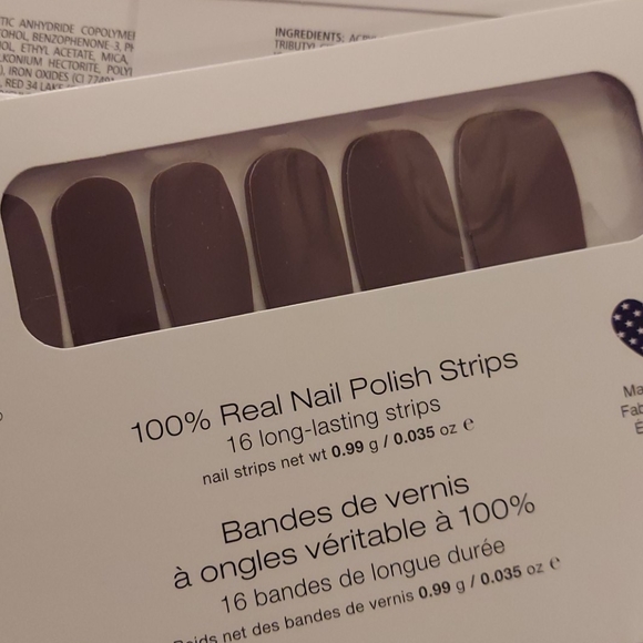 Any 2/$20 Berlin it to win it color street nails - Picture 2 of 4